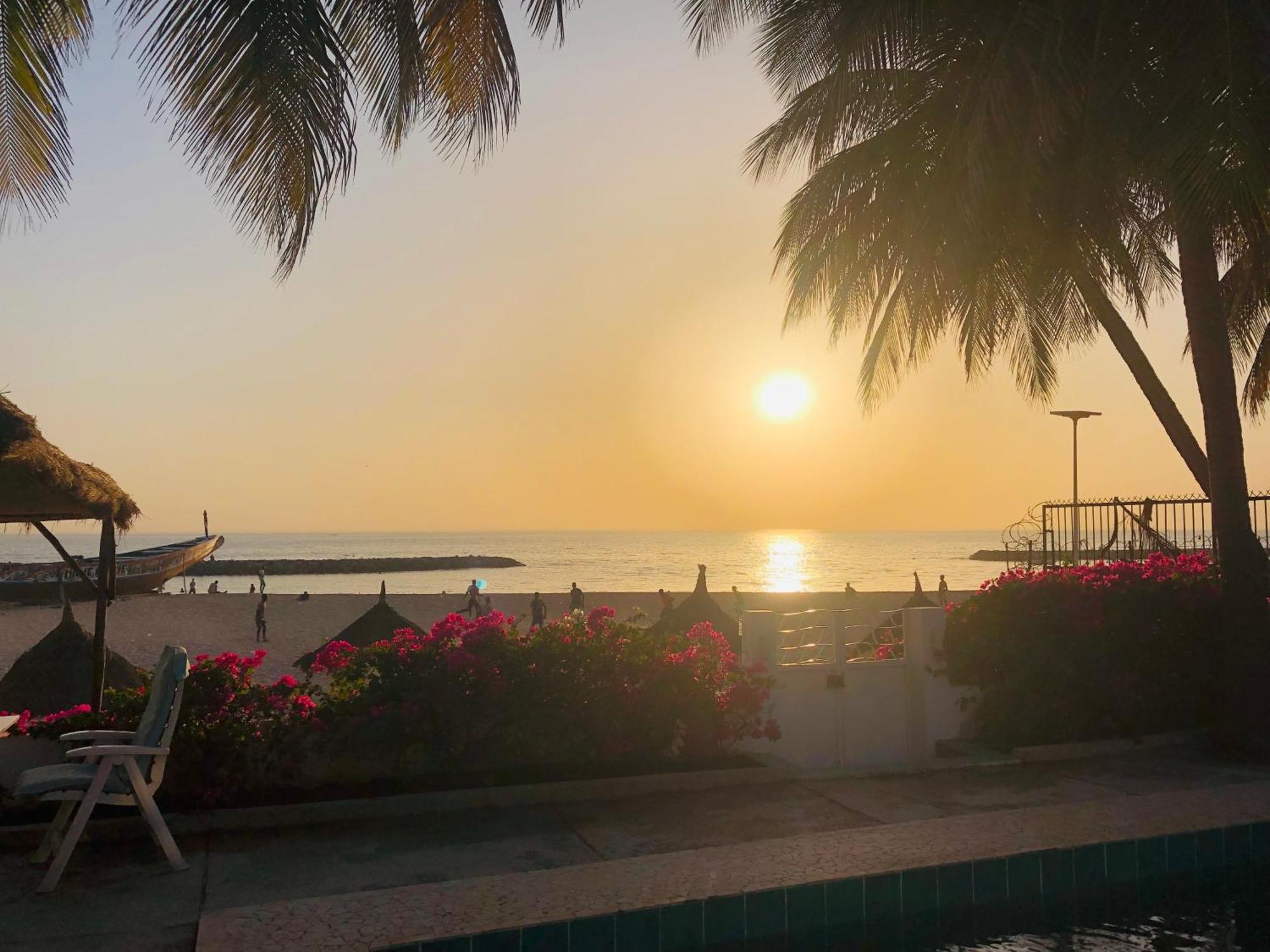 West African Beach Saly エクステリア 写真
